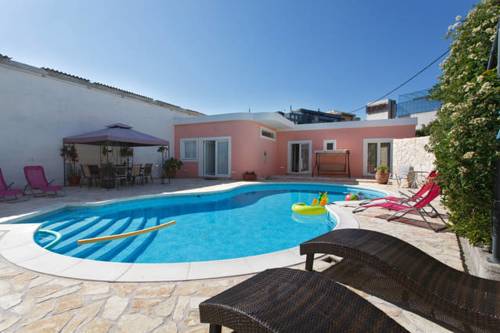 Split Croatia hotel mega discount code booking.com