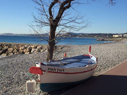 Cagnes-Sur-Mer France hotel mega discount code booking.com