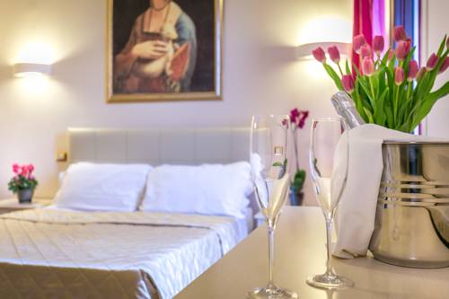 Firenze Italy hotel mega discount code booking.com