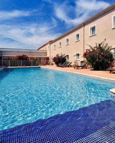 Orange Sud France hotel mega discount code booking.com