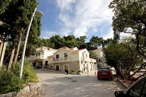 Petrovac na Moru Montenegro hotel mega discount code booking.com