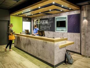 Rueil-Malmaison France hotel mega discount code agoda.com