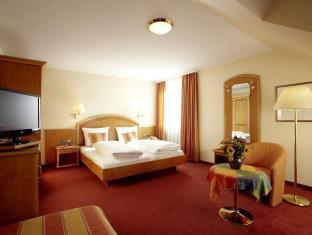 Munich Germany hotel mega discount code agoda.com
