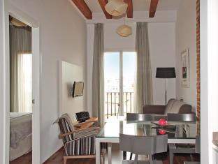 Barcelona Spain hotel mega discount code agoda.com