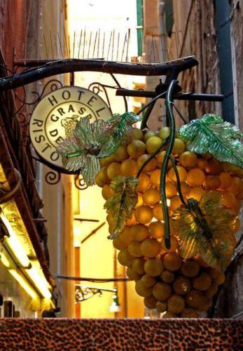 Venice Italy hotel mega discount code booking.com