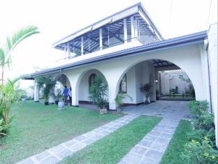 Colombo Sri Lanka hotel mega discount code agoda.com