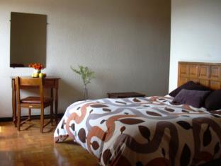 Brinas Spain hotel mega discount code agoda.com
