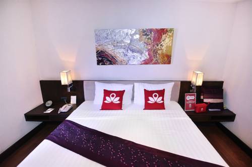 Bangkok Thailand hotel mega discount code booking.com