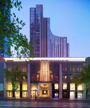 Melbourne Australia hotel mega discount code agoda.com