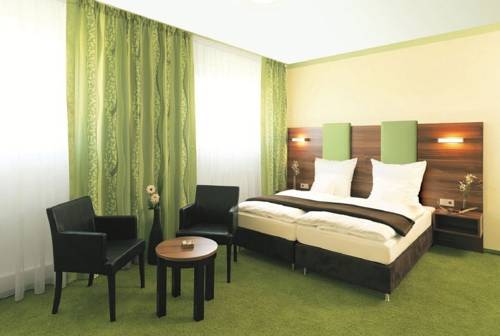 Vierkirchen Germany hotel mega discount code booking.com