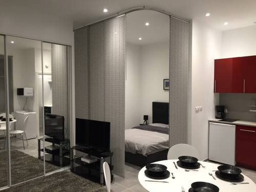 Nice France hotel mega discount code booking.com