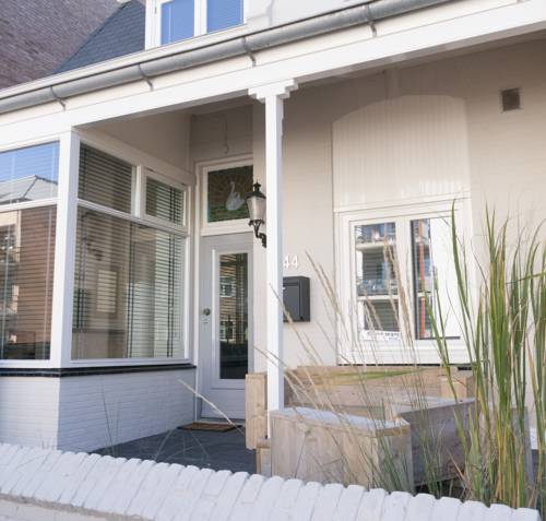 Zandvoort Netherlands hotel mega discount code booking.com