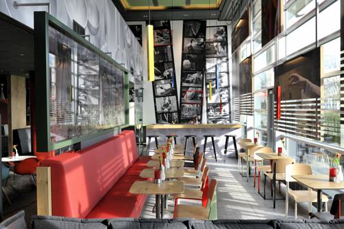 Amsterdam Netherlands hotel mega discount code booking.com
