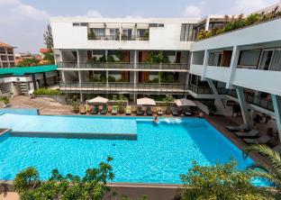 Siem Reap Cambodia hotel mega discount code agoda.com