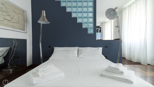 Milano Italy hotel mega discount code booking.com