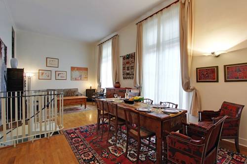 Paris France hotel mega discount code booking.com