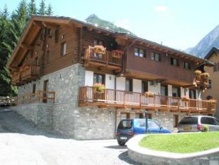 Ayas Italy hotel mega discount code agoda.com